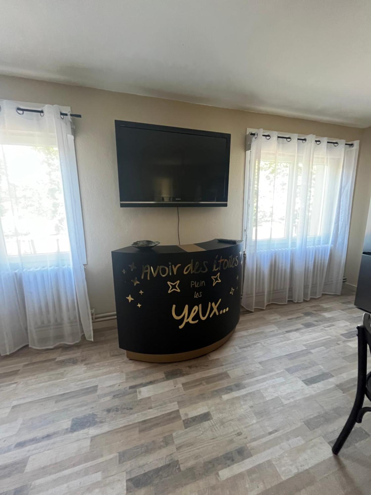 Appart Hotel Les Fleurs Ales Ngoại thất bức ảnh