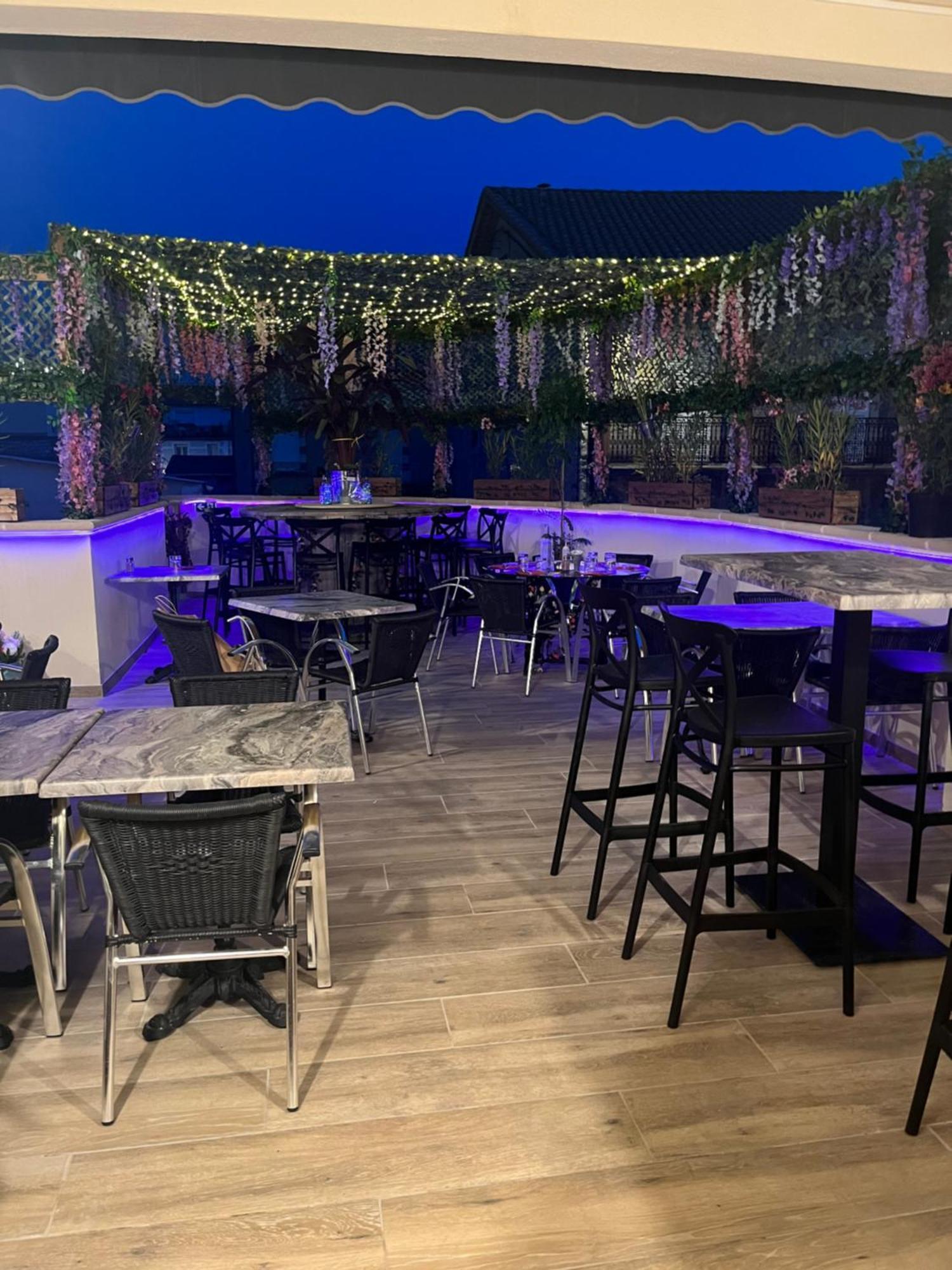 Appart Hotel Les Fleurs Ales Ngoại thất bức ảnh